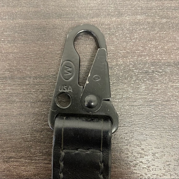 ALTERIOR - Leather Key Clip - Black - Picture 3 of 4